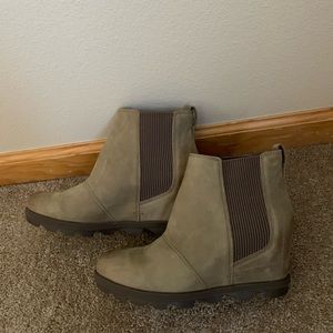 Sorel Woman’s Joan of Arctic Wedge II Bootie Chelsea